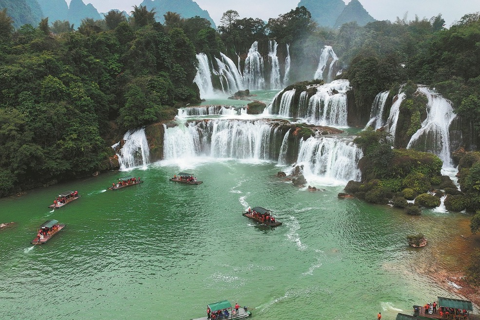 1st cross-border tourism zone scores big